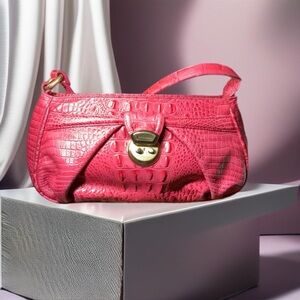 BRAHMIN Hot Pink croc embossed leather bag gold tone Zipper & adjustable strap